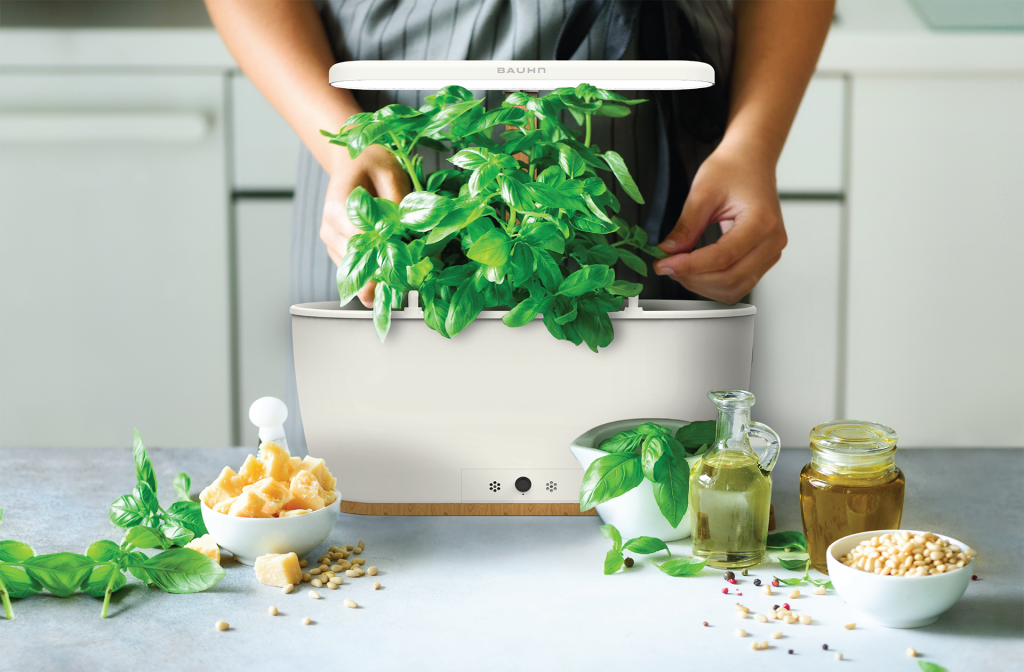 Smart Indoor Planter with with WiFi connectivity Bauhn